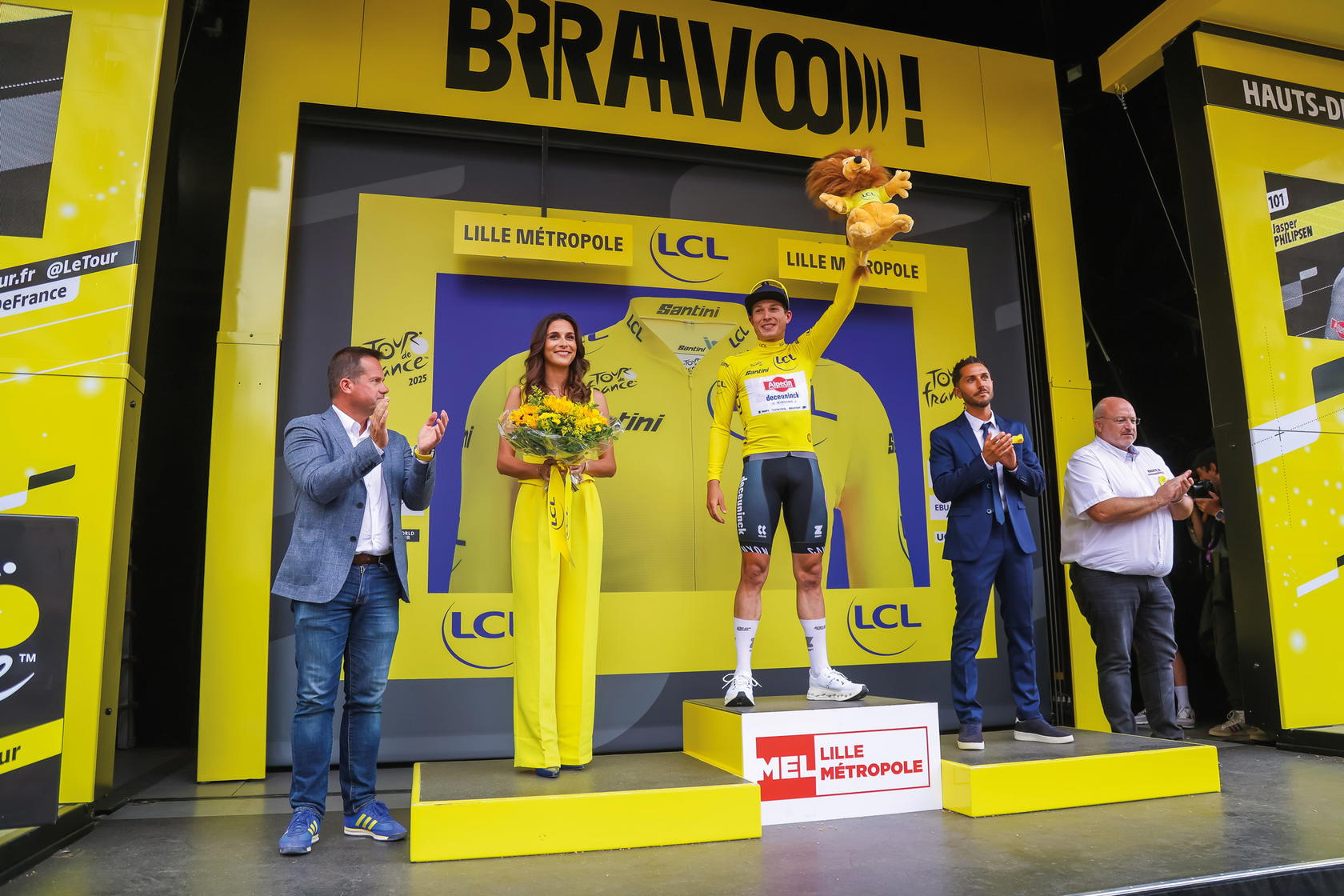 Victory with the Tour de France’s first yellow jersey in 2025 (Credit: A.S.O./Jonathan Biche)