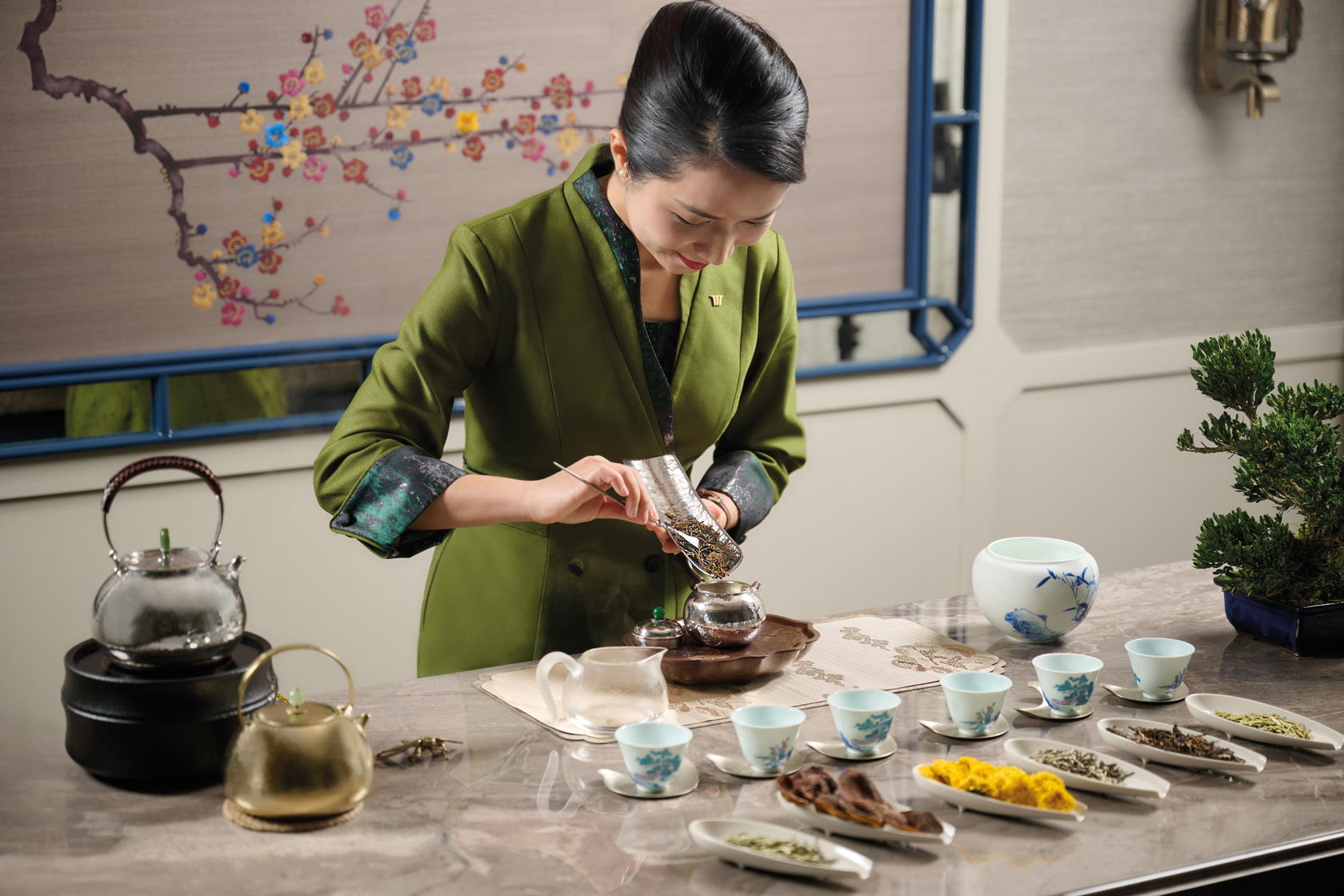 Tea service in the main dining hall (Credit: Marina Bay Sands)