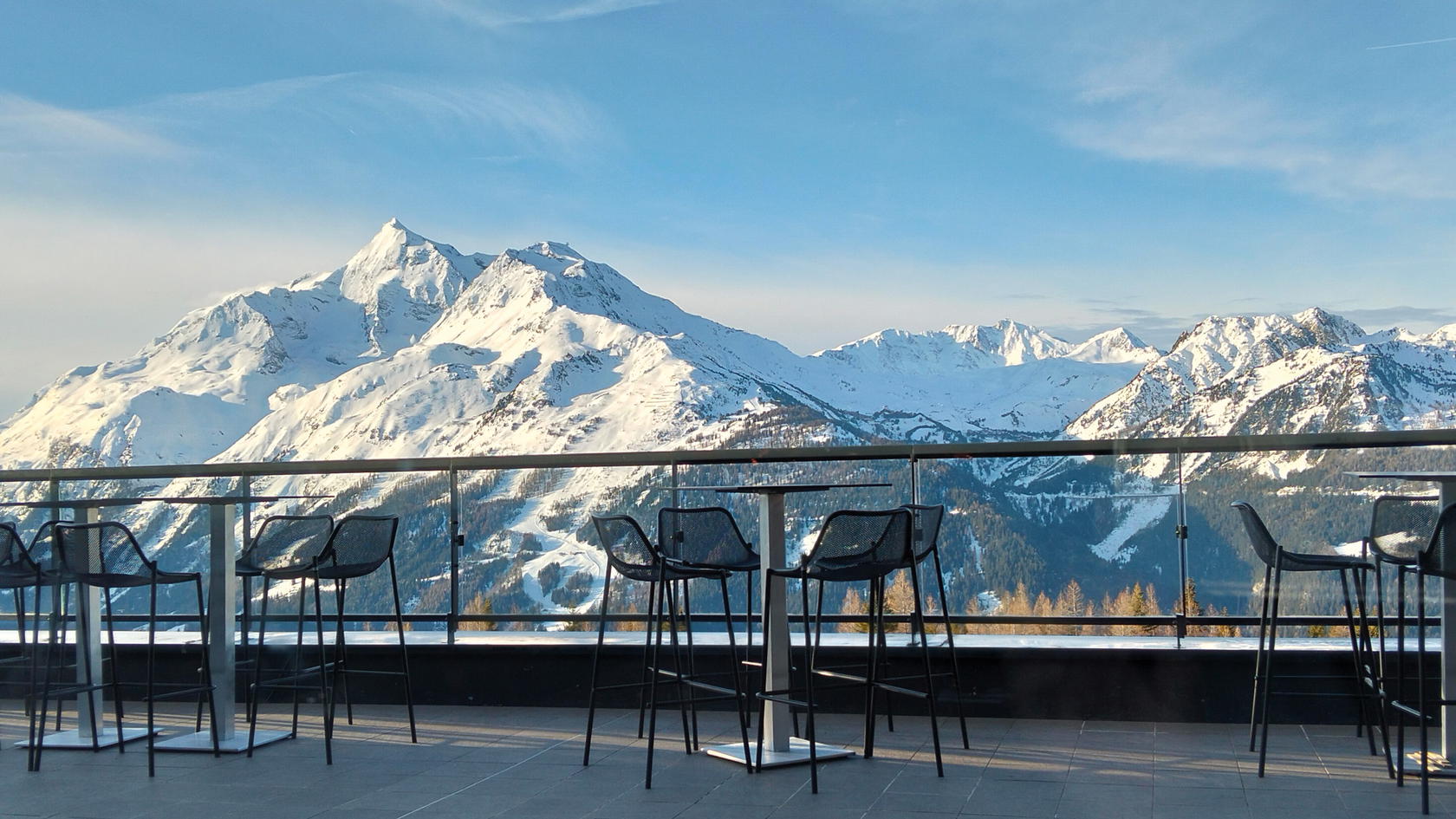 Start your day with the breathtaking beauty of the mountainscape at Club Med La Rosière (Credit: Mary Lim)