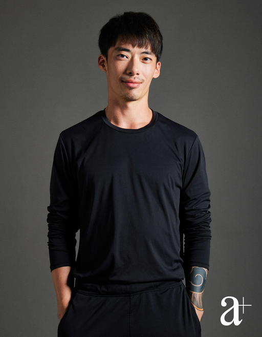 Tan Shie Boon holds his 90-minute classes in public spaces such as void decks (Credit: Mun Kong)