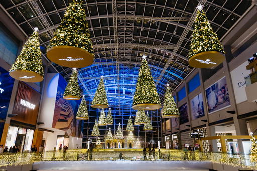 The Levitating Fir Forest at The Shoppes at Marina Bay Sands (Credit: Marina Bay Sands)