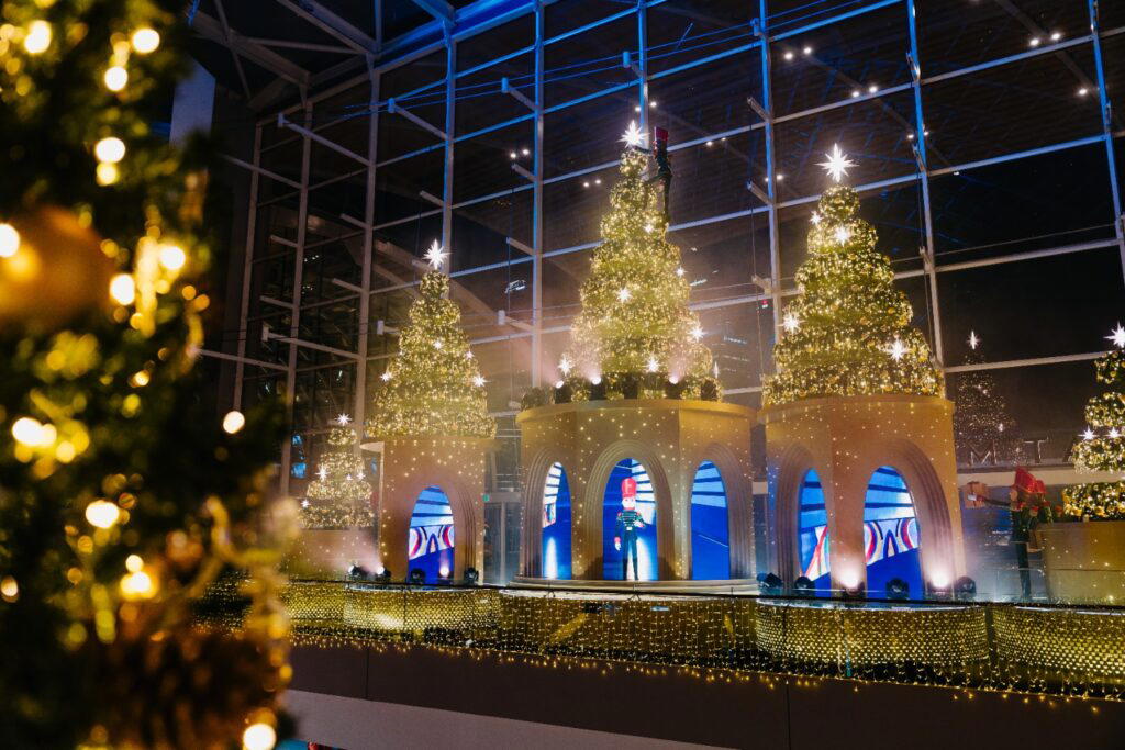 The nightly festive light-up (Credit: Marina Bay Sands)