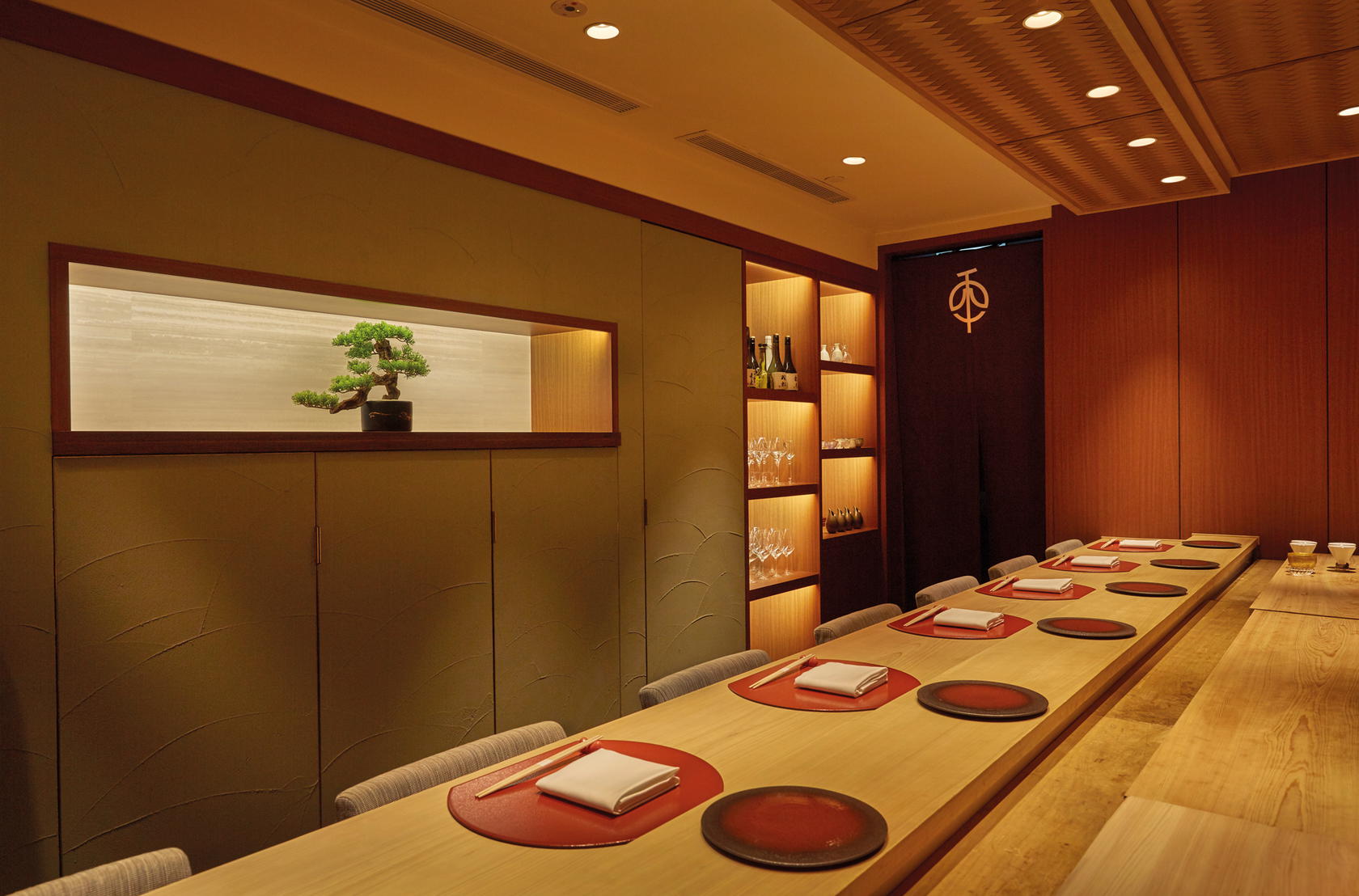 The eight-seat sushi counter at Shoukouwa (Credit: Shoukouwa)
