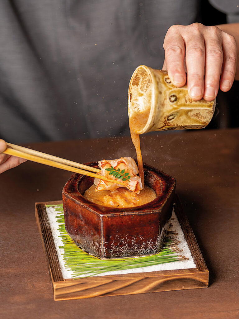 Ise Ebi Hot Pot (Credit: Jiin Omakase)