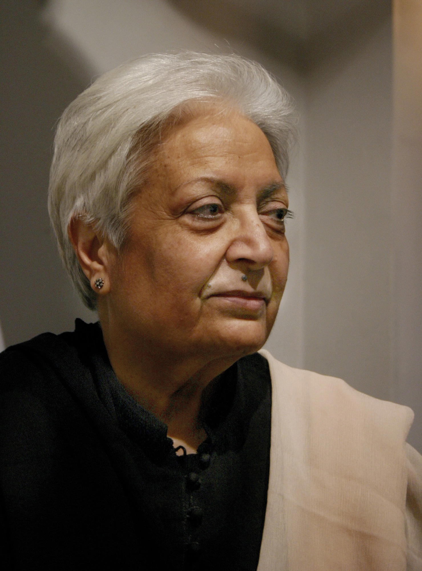Zarina, who lived in Bangkok, New Delhi, Paris, Bonn, Tokyo, Santa Cruz, and New York, produced poignant works on borders and belonging (Credit: Ram Rahman. Courtesy of the artist and Luhring Augustine, New York)