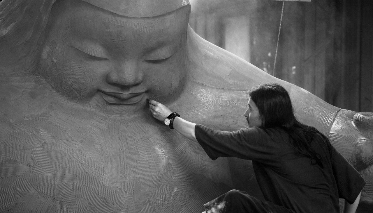 Li Chen, who has exhibited in cities such as Singapore, Paris, Beijing, and Venice, uses black to convey the concept of immanence. Attracted to the hue very early on, he invented an ink-black for his sculptures (Credit: Asia Art Center)