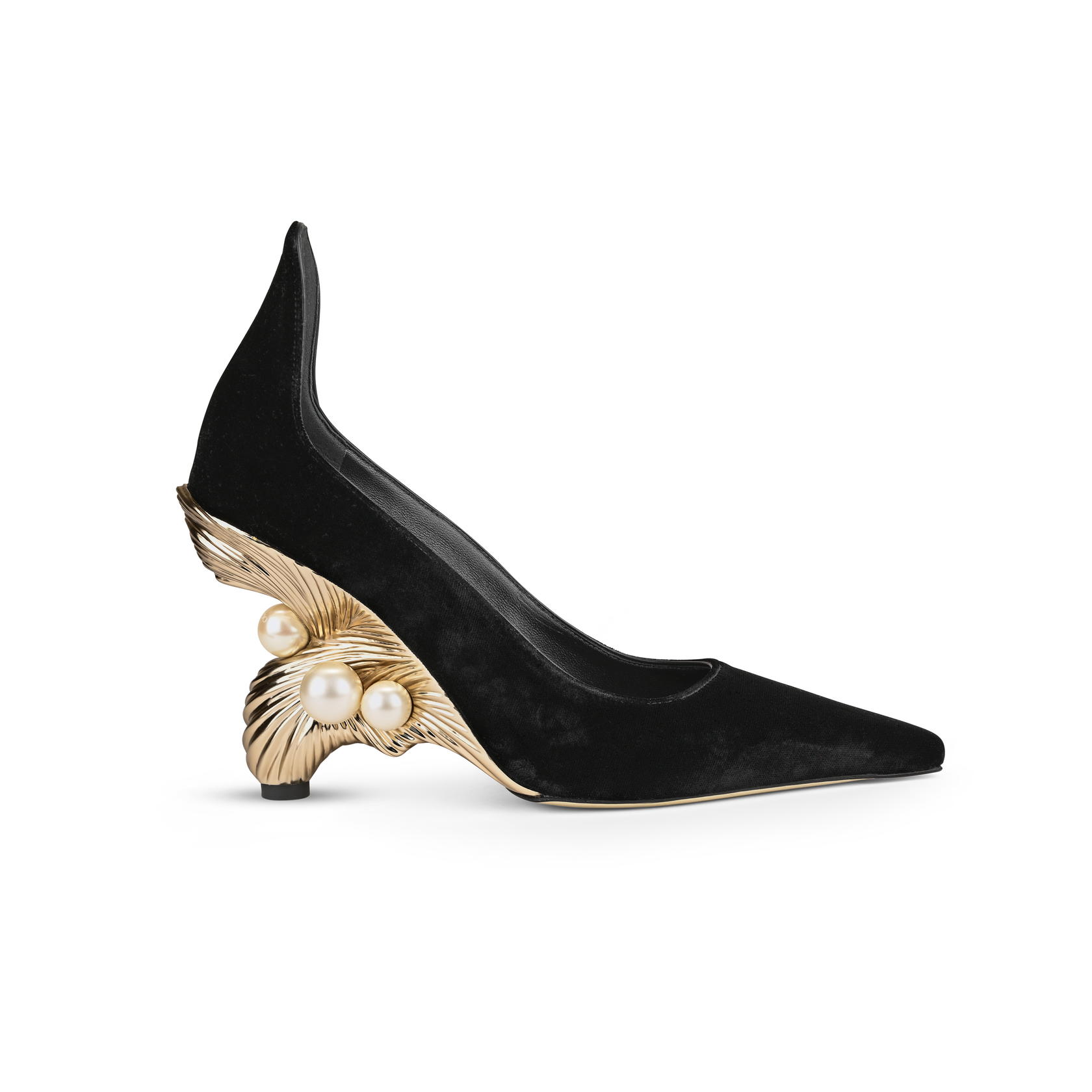 Ithaca 95 in black velvet (Credit: Jimmy Choo)