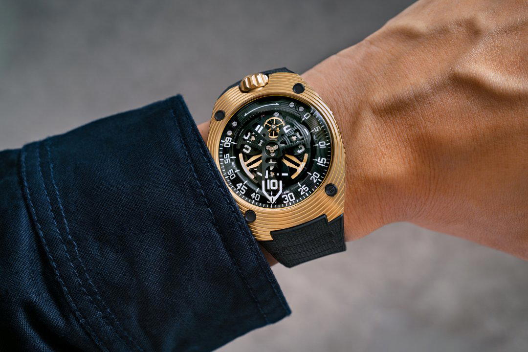 Urwerk ur150-gold-scorpion